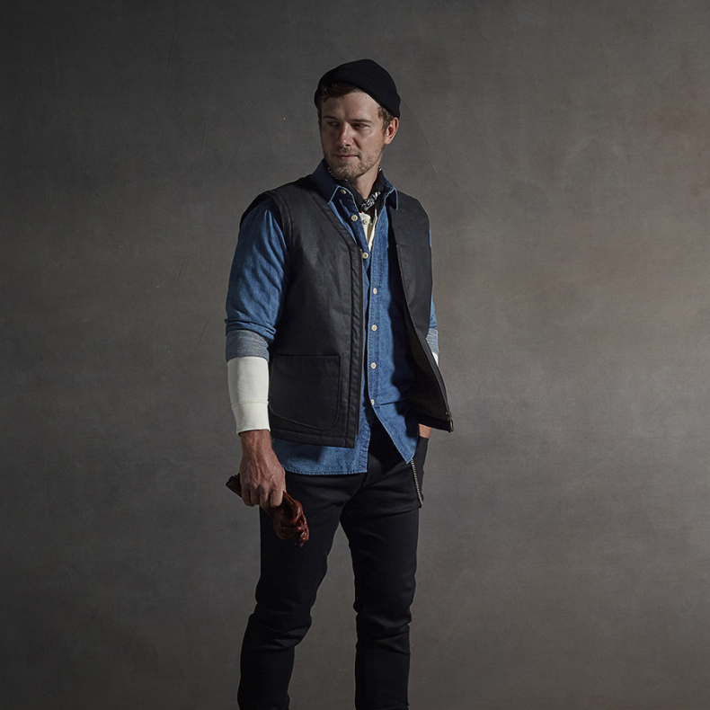CLAYTON CASUAL WAXED VEST BLACK