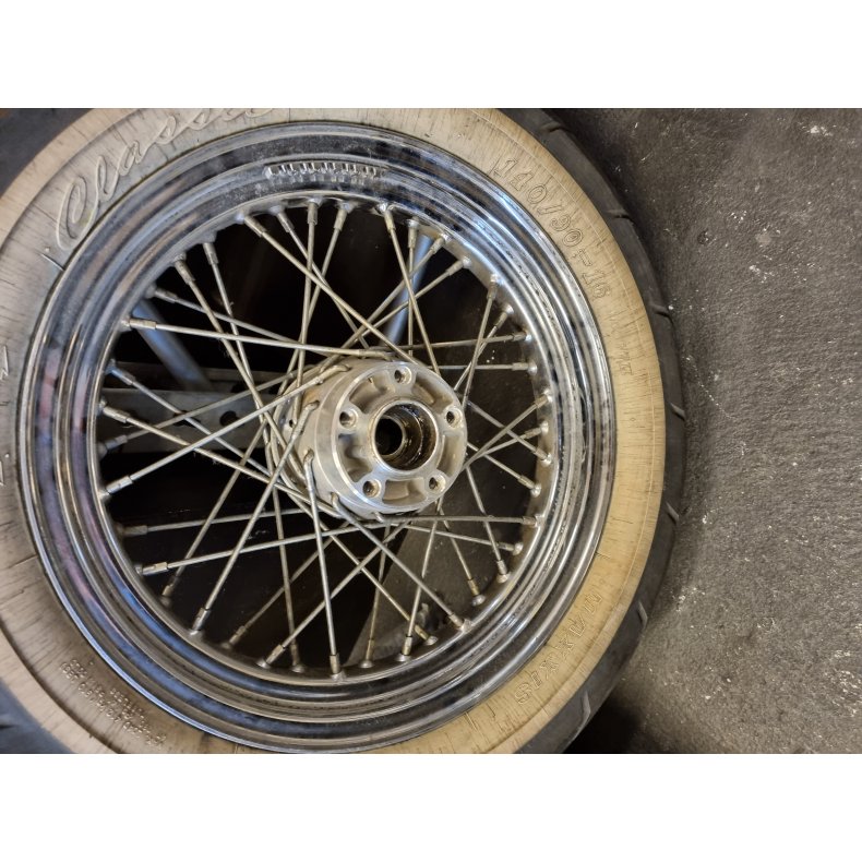 16" bagflg med alu nav, 51mm  i nav. orginal til  3/4" alxel