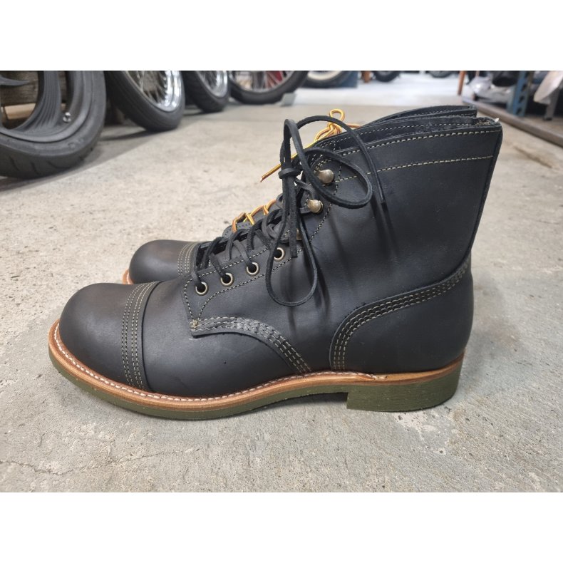 RED WING SHOES IRON RANGER STYLE NO. 4331 SPECIALMODEL