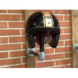 Hjelmholder vg beslag