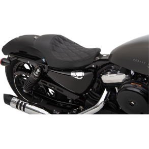 SEAT 3/4 SOLO DDBLK YNYL 04-22 xl