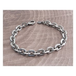 AMIGAZ FLAT IRON KNIGHT HACK BRACELET steel w/knight hack antique finish; fits 8