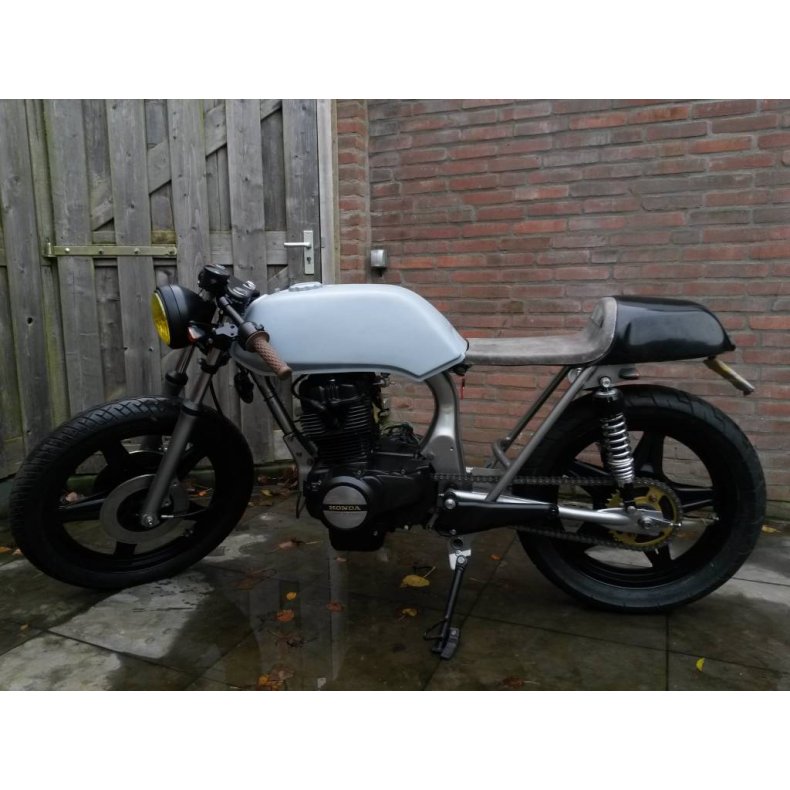 ROADSTER HEADLAMP 5-3/4 INCH H4