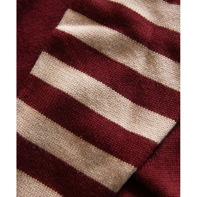 SAINT RETRO KNIT CREW (rd &amp; grn)