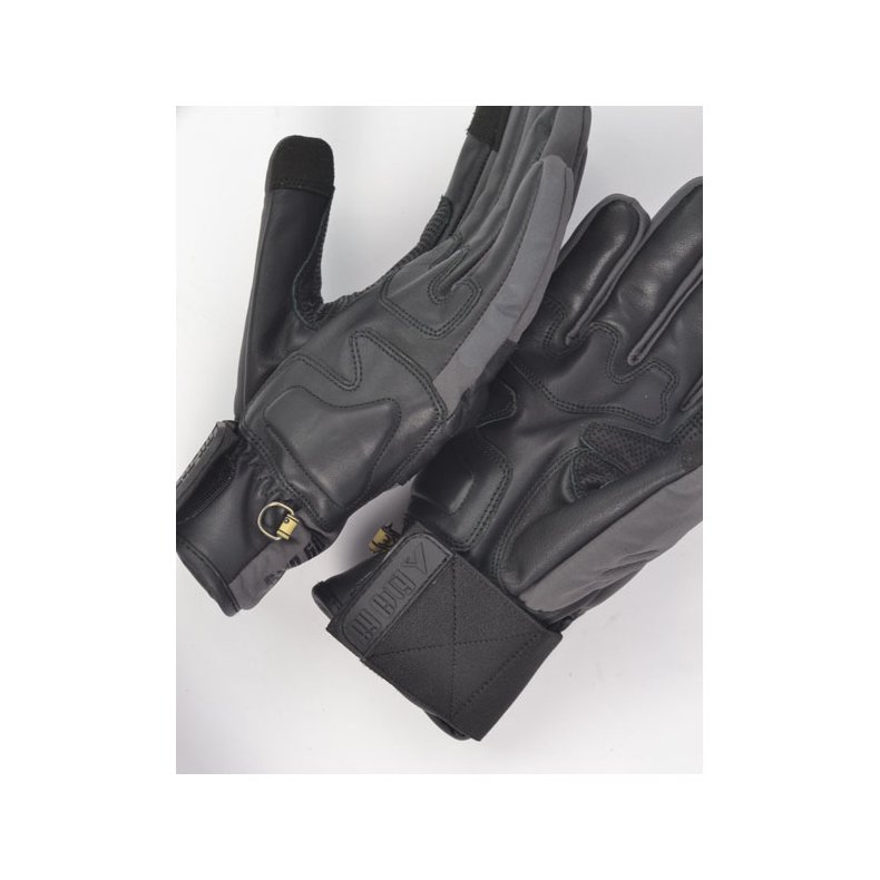 BY CITY ARTIC GLOVE GREY The By City 