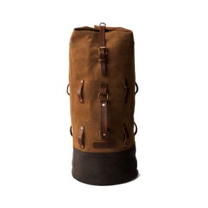 TRIP MACHINE MILITARY DUFFEL. SORT ELLER BRUN.