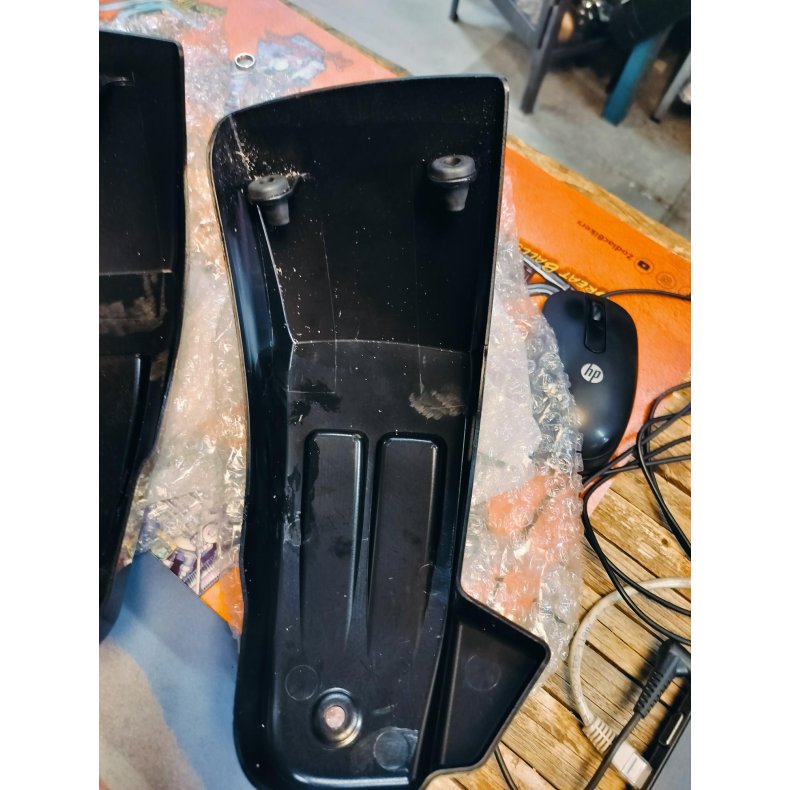 Side cover M8 softail