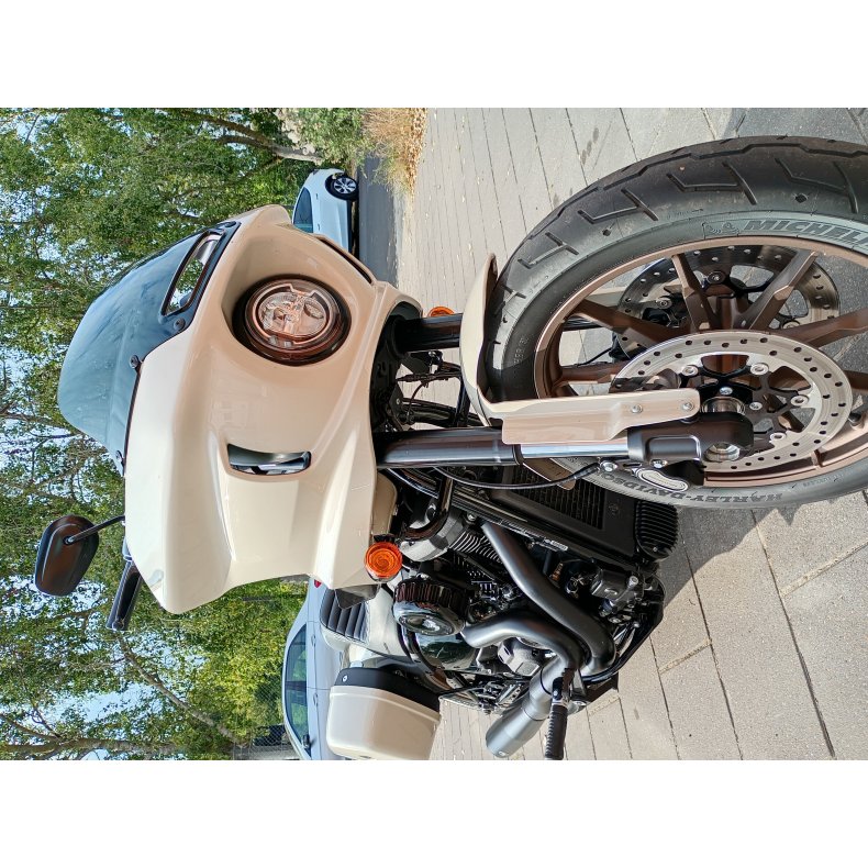 Harley Davidson, Fxlrst, Low Rider St. Reg. 24. Januar 2025, km1624.