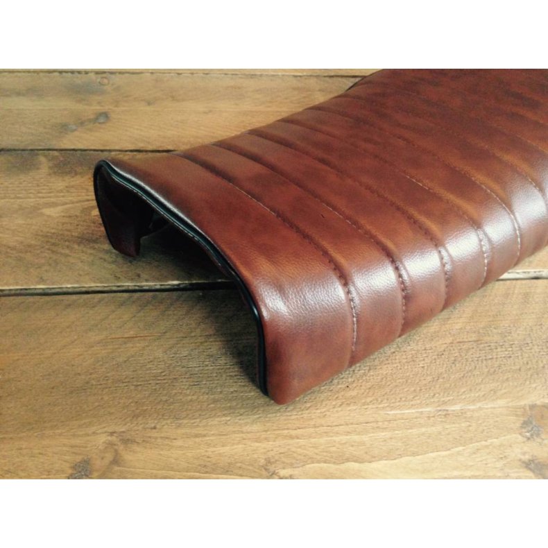 TUCK N' ROLL BRAT SDE CAFE RACER BROWN TYPE 36