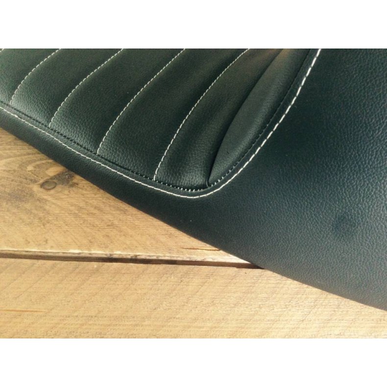 CAFE RACER SDE TUCK N' ROLL STITCH ZWART TYPE 45