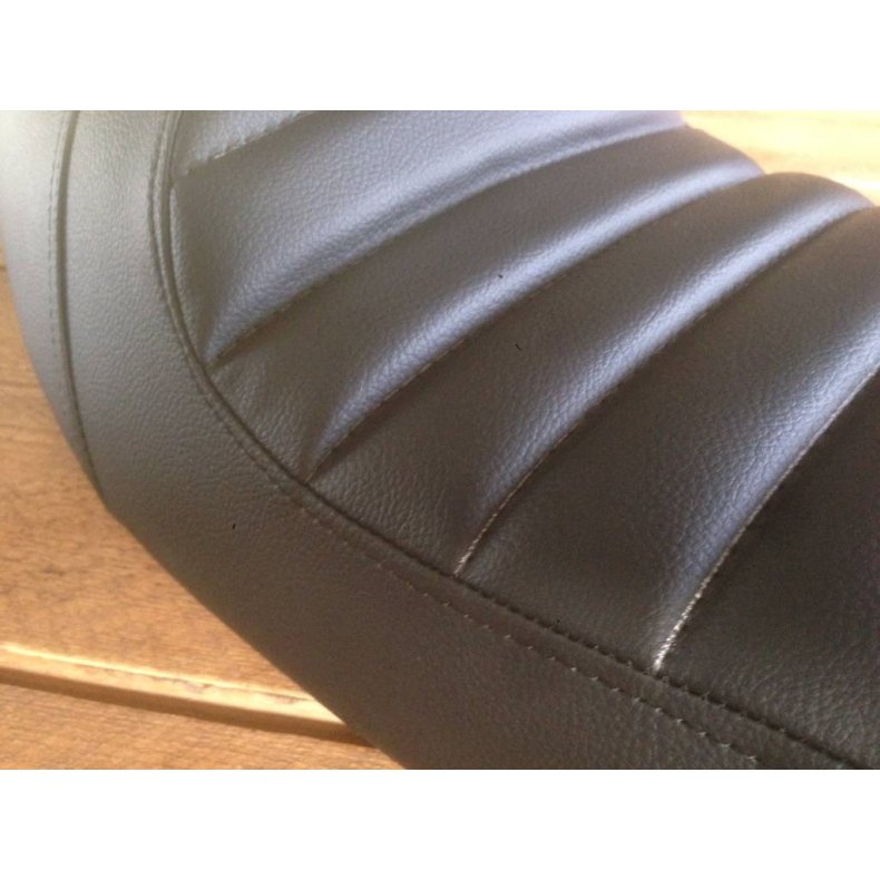 SR400 SR500 STYLE SR SDE TUCK 'N ROLL BLACK 37