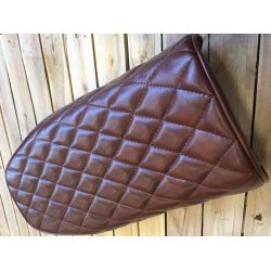 DIAMOND STITCH BRAT SDE BROWN 65