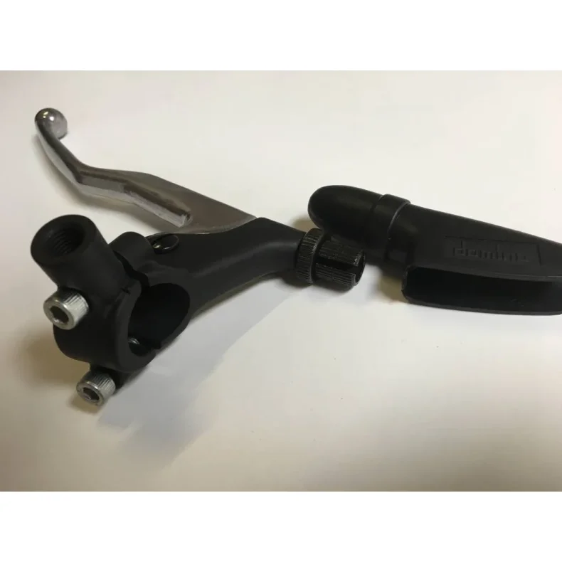 Description Clean universal Domino clutch lever made out of aluminium. 