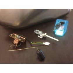 HONDA CB STYLE FUEL TANK WITH ACCESSOIRES TYPE 9