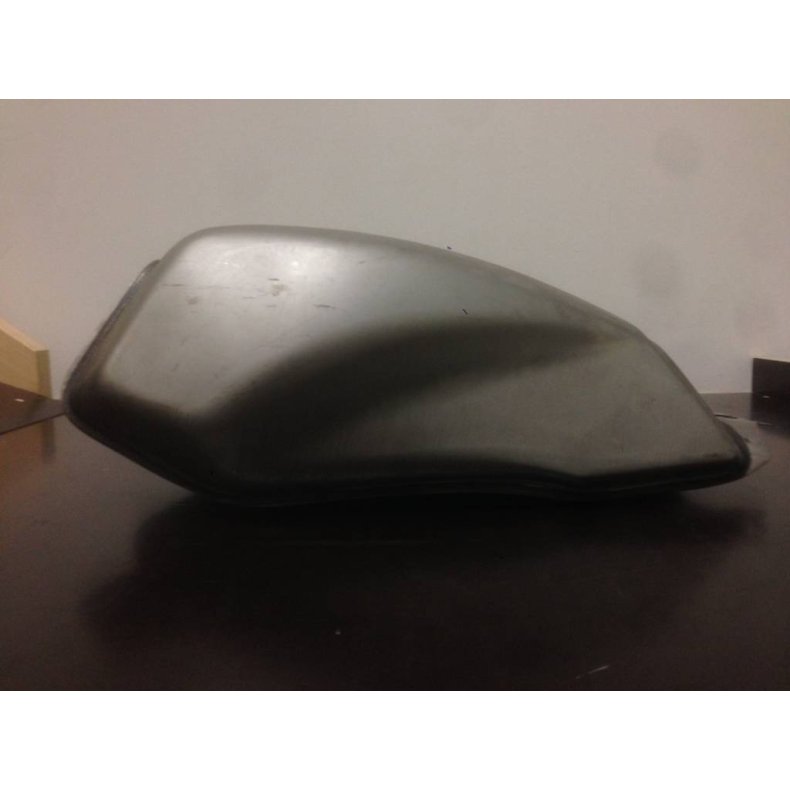 HONDA CB STYLE FUEL TANK WITH ACCESSOIRES TYPE 9