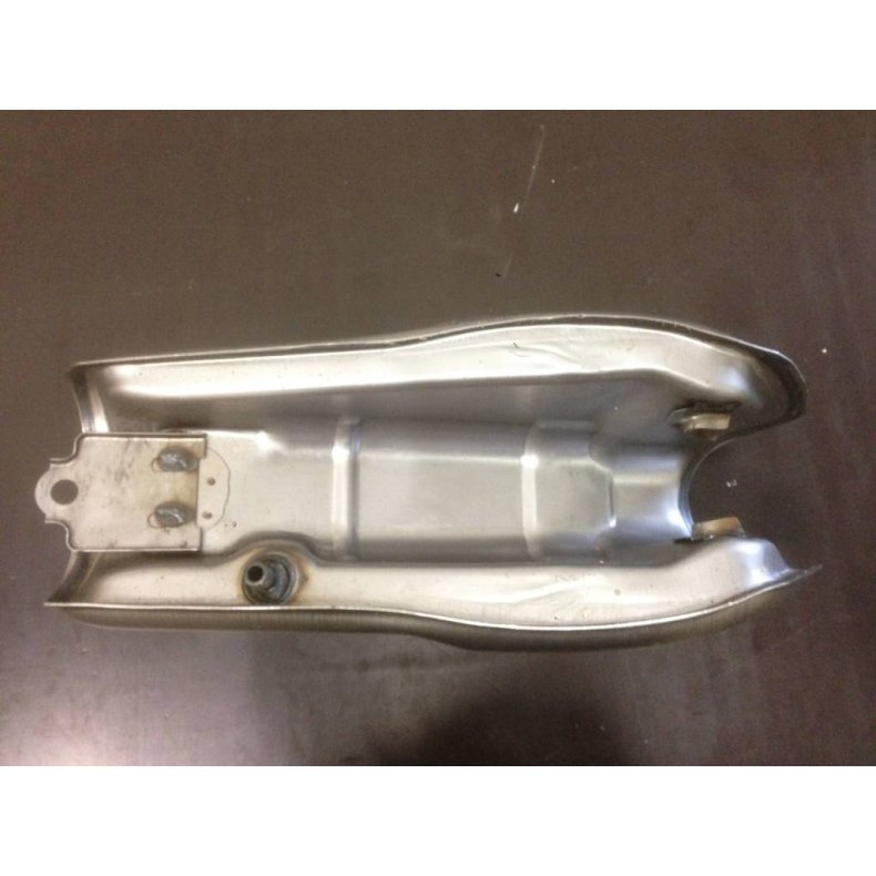 RETRO RACING STYLE BENZINTANK