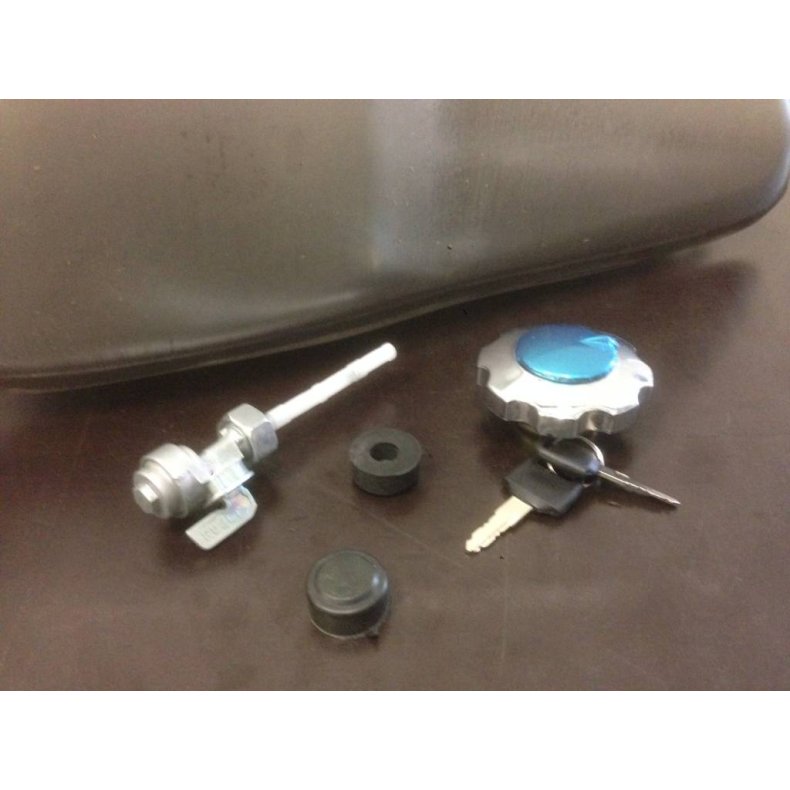 RETRO RACING STYLE BENZINTANK