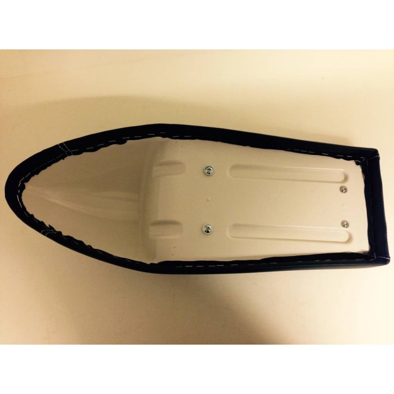 CAFE RACER SDE TUCK N' ROLL BLACK TYPE 31