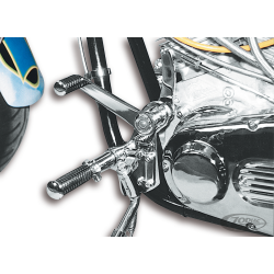 CHROME FORWARD CONTROL KITS WITH MASTER CYLINDER FOR BIG TWINS, Med pegs.