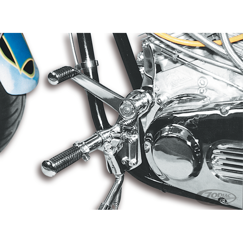 CHROME FORWARD CONTROL KITS WITH MASTER CYLINDER FOR BIG TWINS, Med pegs.