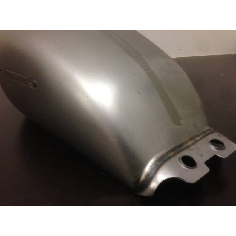 SUZUKI STYLE FUEL TANK WITH ACCESSOIRES TYPE 2
