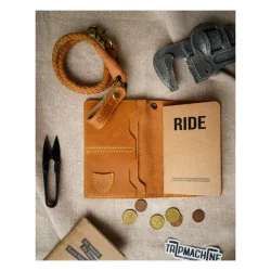 Trip Machine Explorer wallet  vintage tan