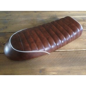 TUCK 'N ROLL CAFE RACER SDE DARK BROWN & WHITE 88