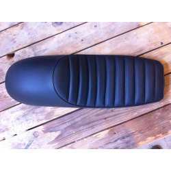 TUCK ROLL CAFE RACER SDE BLACK 96