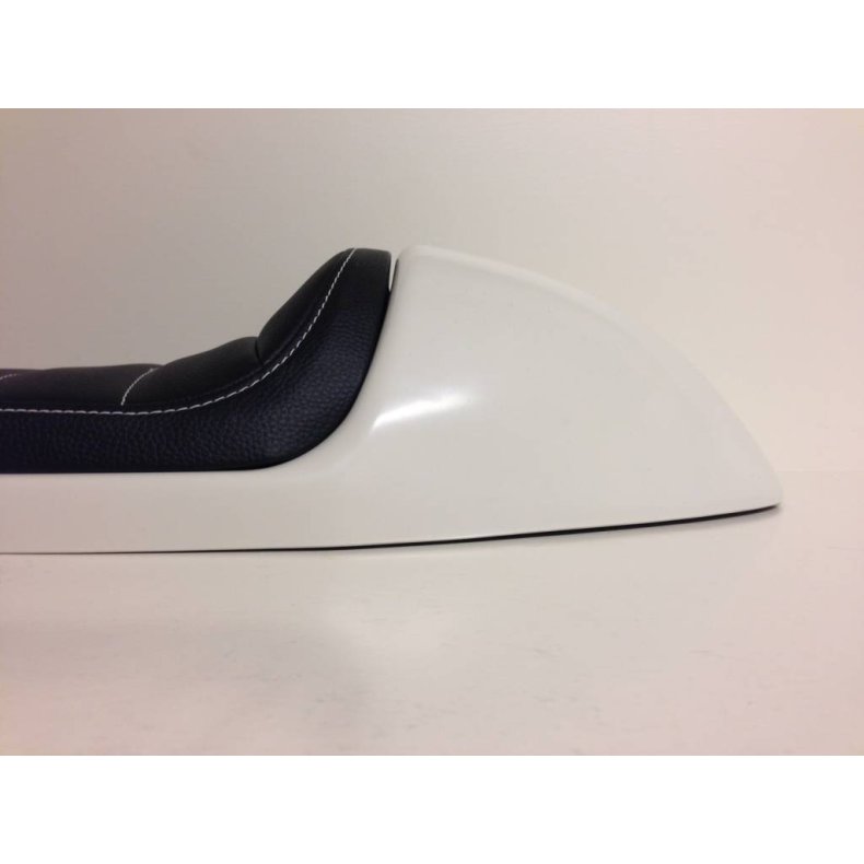 CAFE RACER SDE TUCK N' ROLL STITCH BLACK TYPE 35