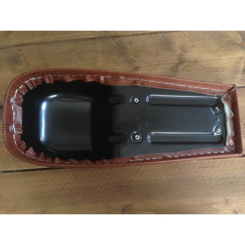 CAFE RACER SDE TUCK 'N ROLL STITCH CHOCOLAT TYPE 76